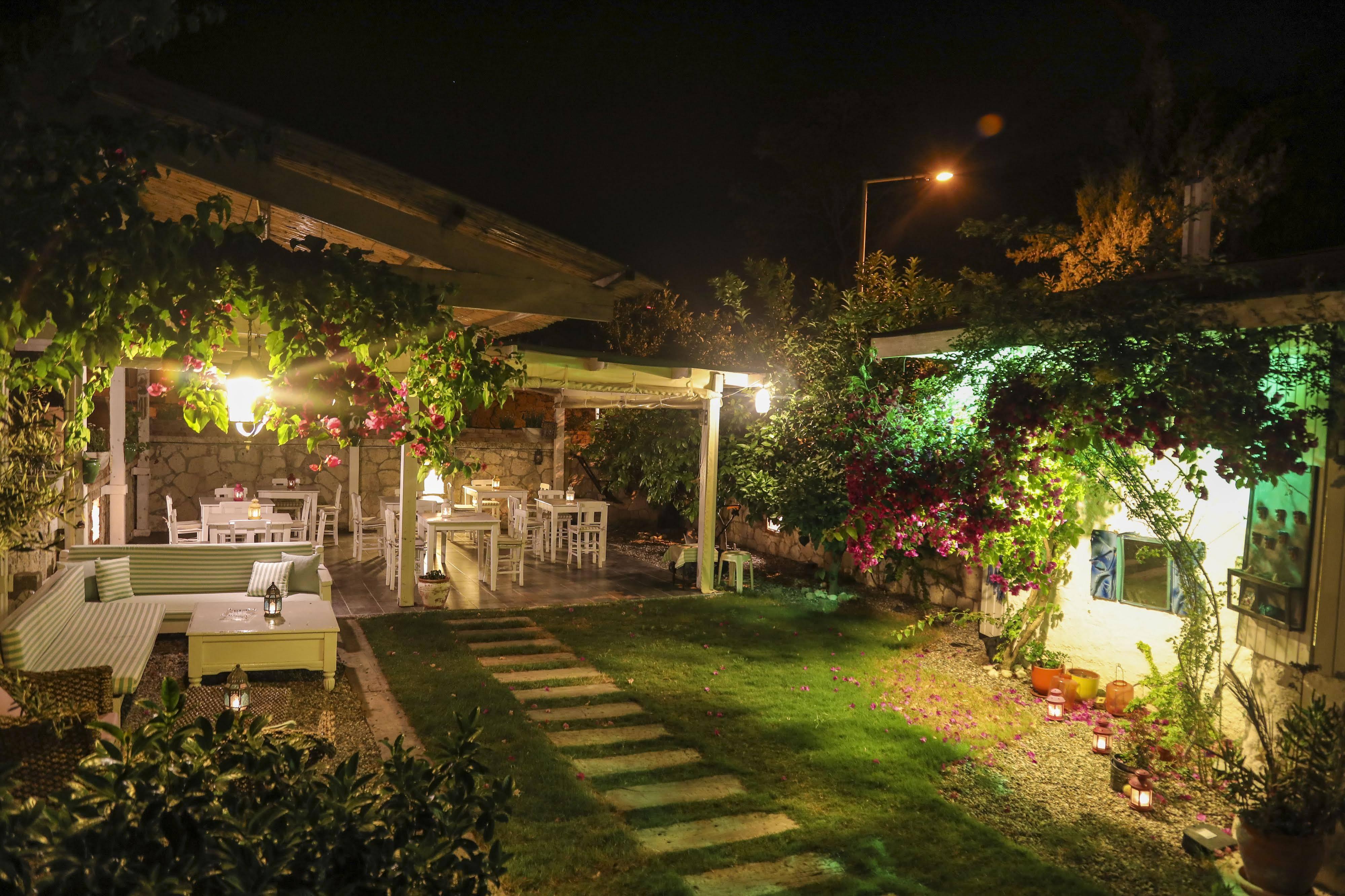 Sari Gelin Alacati Hotel Екстериор снимка