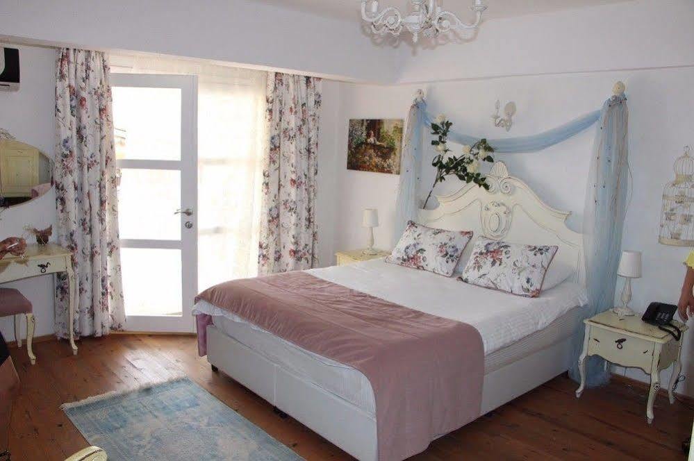 Sari Gelin Alacati Hotel Екстериор снимка
